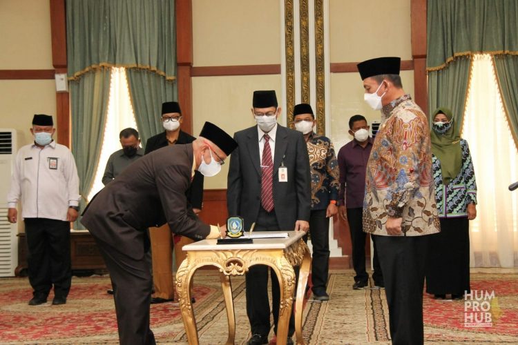 Gubernur Kepri Ansar Ahmad Lantik Ketua Baznas Kepri